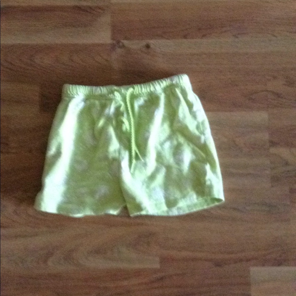 🔵 Green Shorts